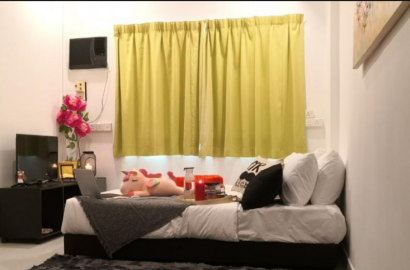 Live in Comfort and Convenience - Queen Bedroom with Attached Bathroom for Rent 2 Minutes Walk to MRT Pavillion Pusat Ba
