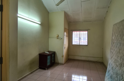 **MASTER ROOM WITH PRIVATE BATHROOM FOR RENT**