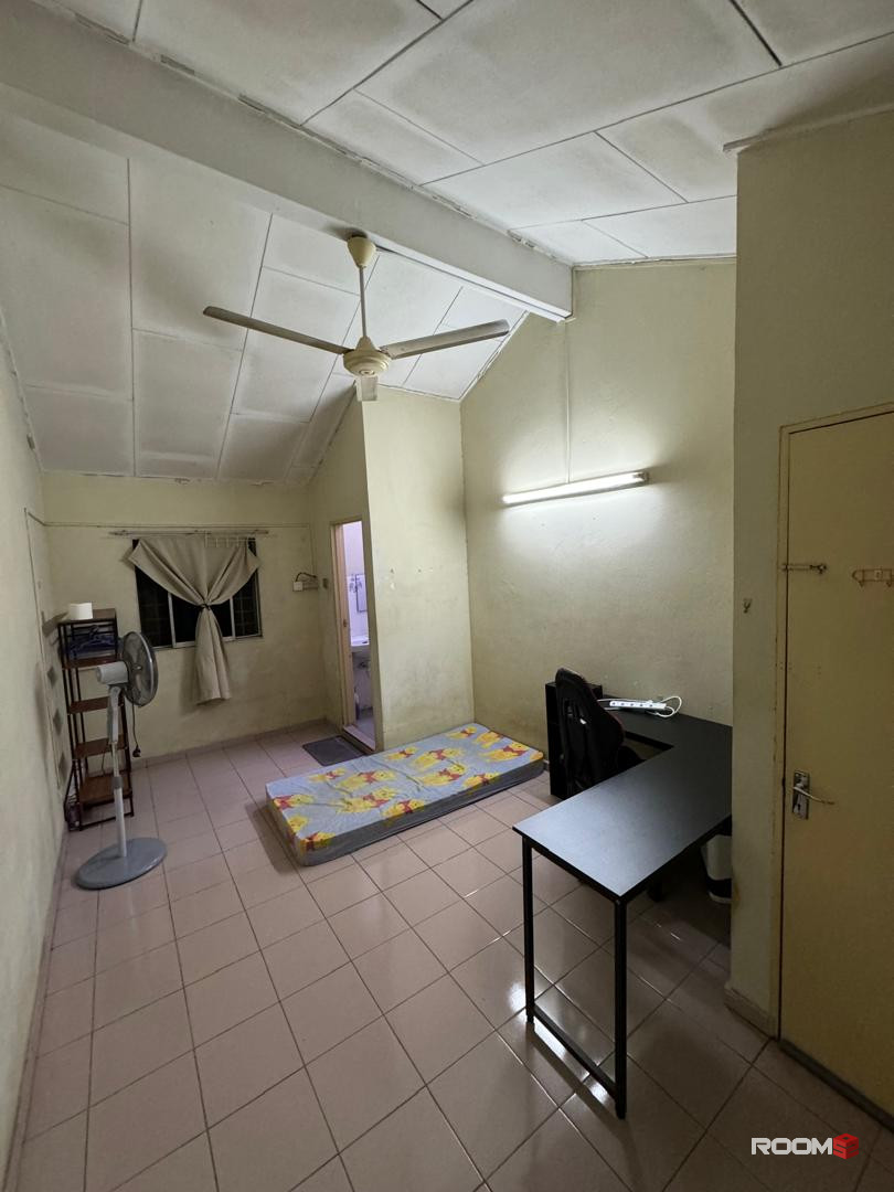 **MASTER ROOM WITH PRIVATE BATHROOM for rent @Desa Setapak, Wangsa Maju **