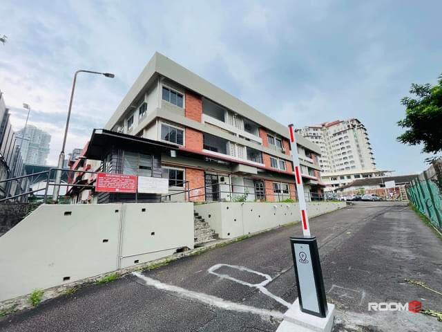 📣💗LOW DEPOSIT📣💗 Cool living Room Walking Distance To CIQ Johor Bahru