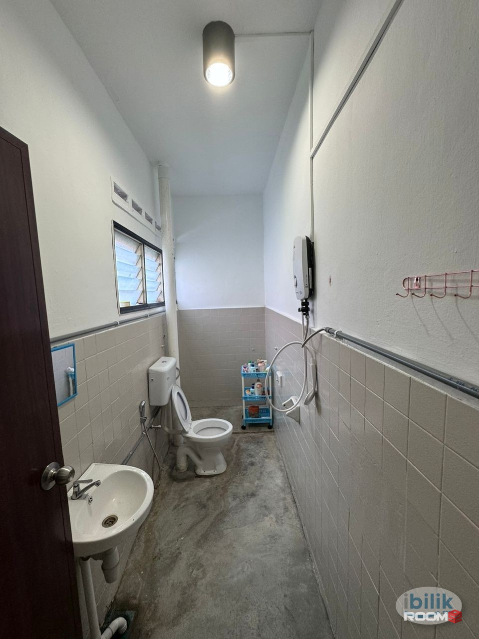 0% deposit , medium room at CIQ