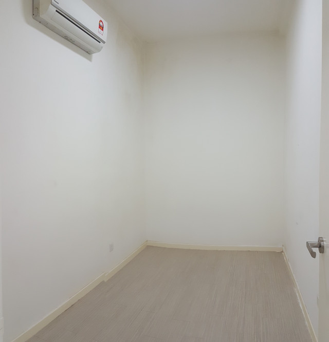 (WTR) THE GRAND SOFO, KELANA JAYA 2R1B SEMI FURNISH