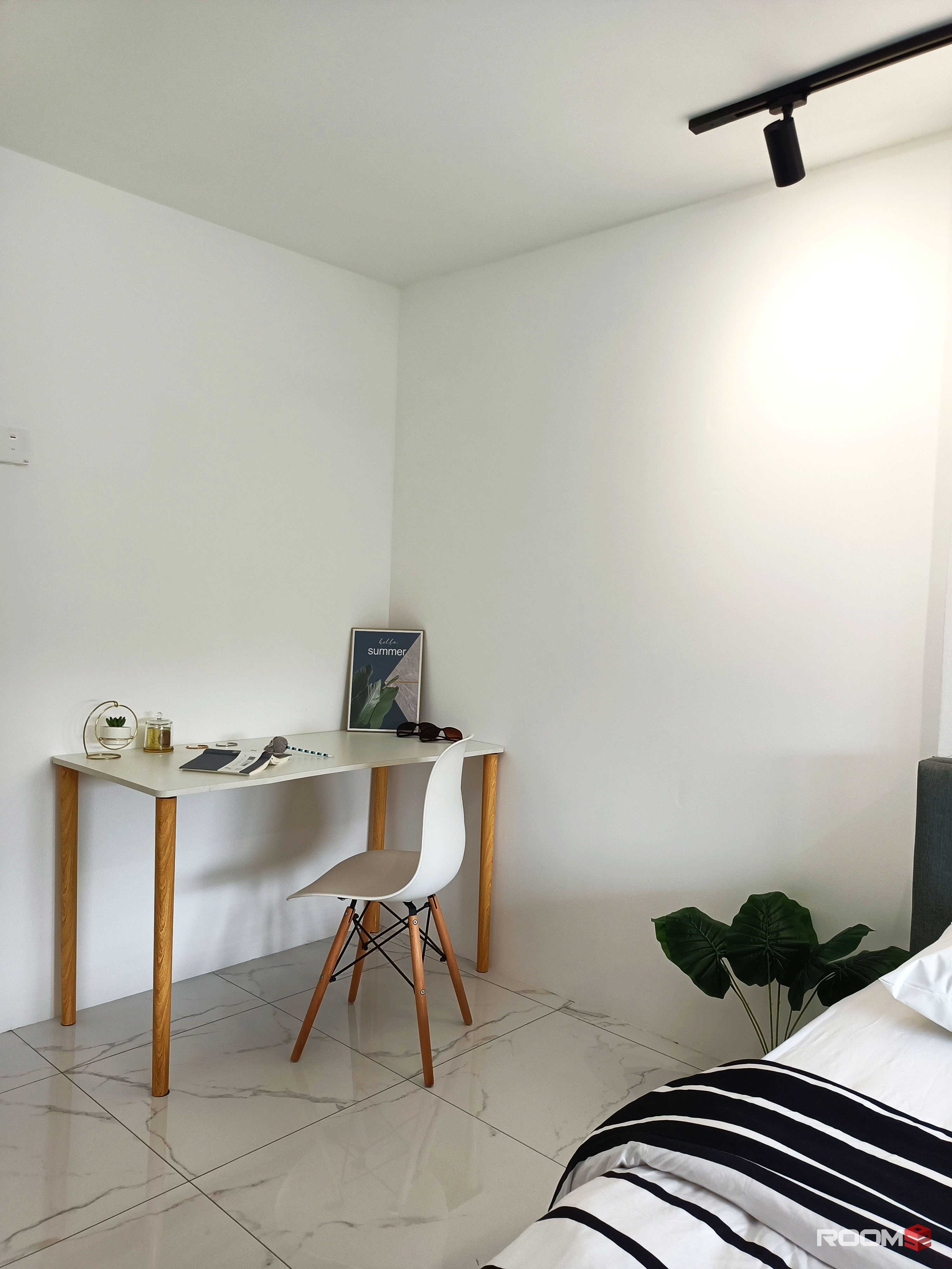Medium Room Near Sunway Pyramid/Icon City/Paradigm Mall/Greenfield/Plaza/Kelana Jaya/SS2/SS3/SS8