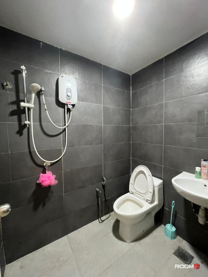 📣📣📣FREE ANY BILL AND ALSO FULLY FURNISHED MIDDLE ROOM AT PJS10 BANDAR SUNWAY WITH SUPERB LOW DEPOSIT ❤️💙💛💜💚