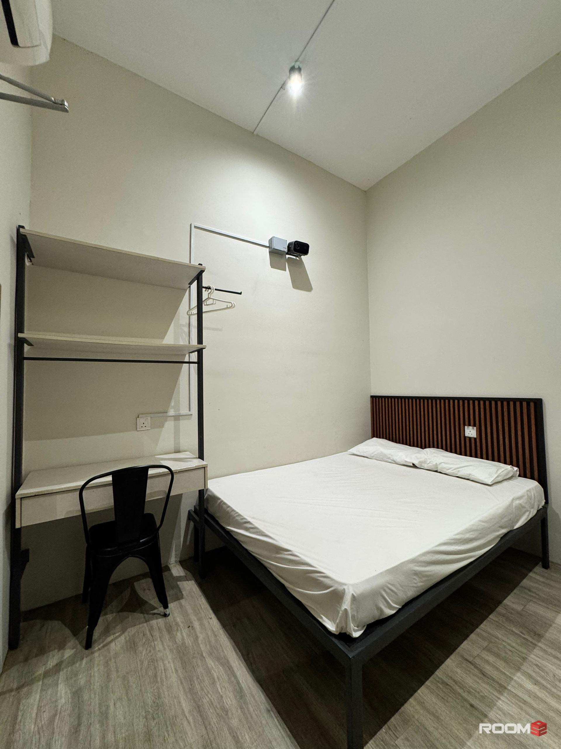 NEWLY ADDED ROOM at JL CO-LIVING USJ 21/7 🤩 4MIN WALK to Shopping Mall 🤯 10MIN WALK to USJ LRT STATION ❤️‍🔥