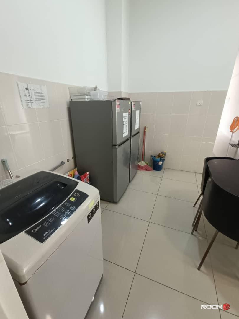 🙌 🏡 Master room / Medium Big with own private bathroomSetia Alam ,Top Glove, Setia City Mall ,Bukit Raja 🙌 🏡