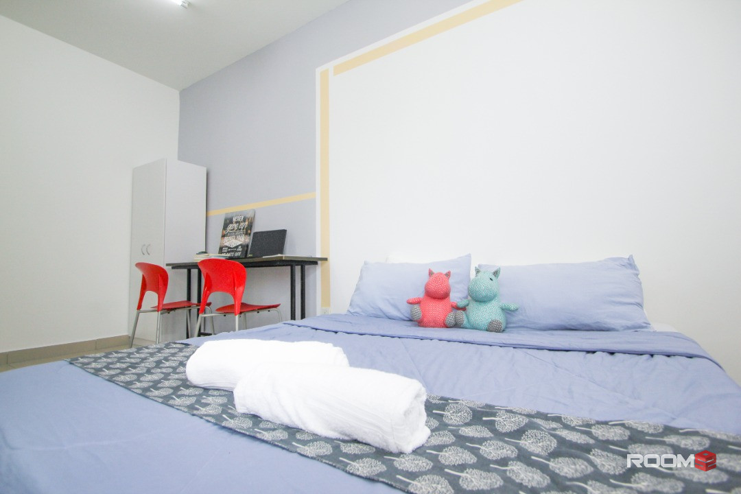 FULLY FURNISHED room for rent at kota damansara next to Segi University