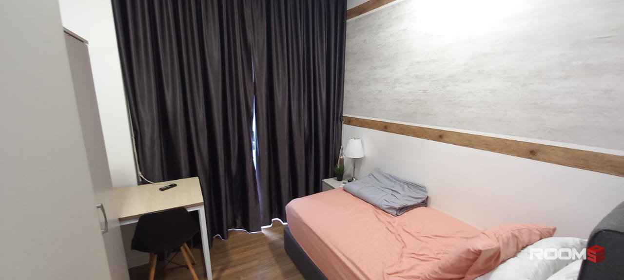 Single Room at VIVO Residential Suites - 5 Minutes to Bangsar South/Mid Valley