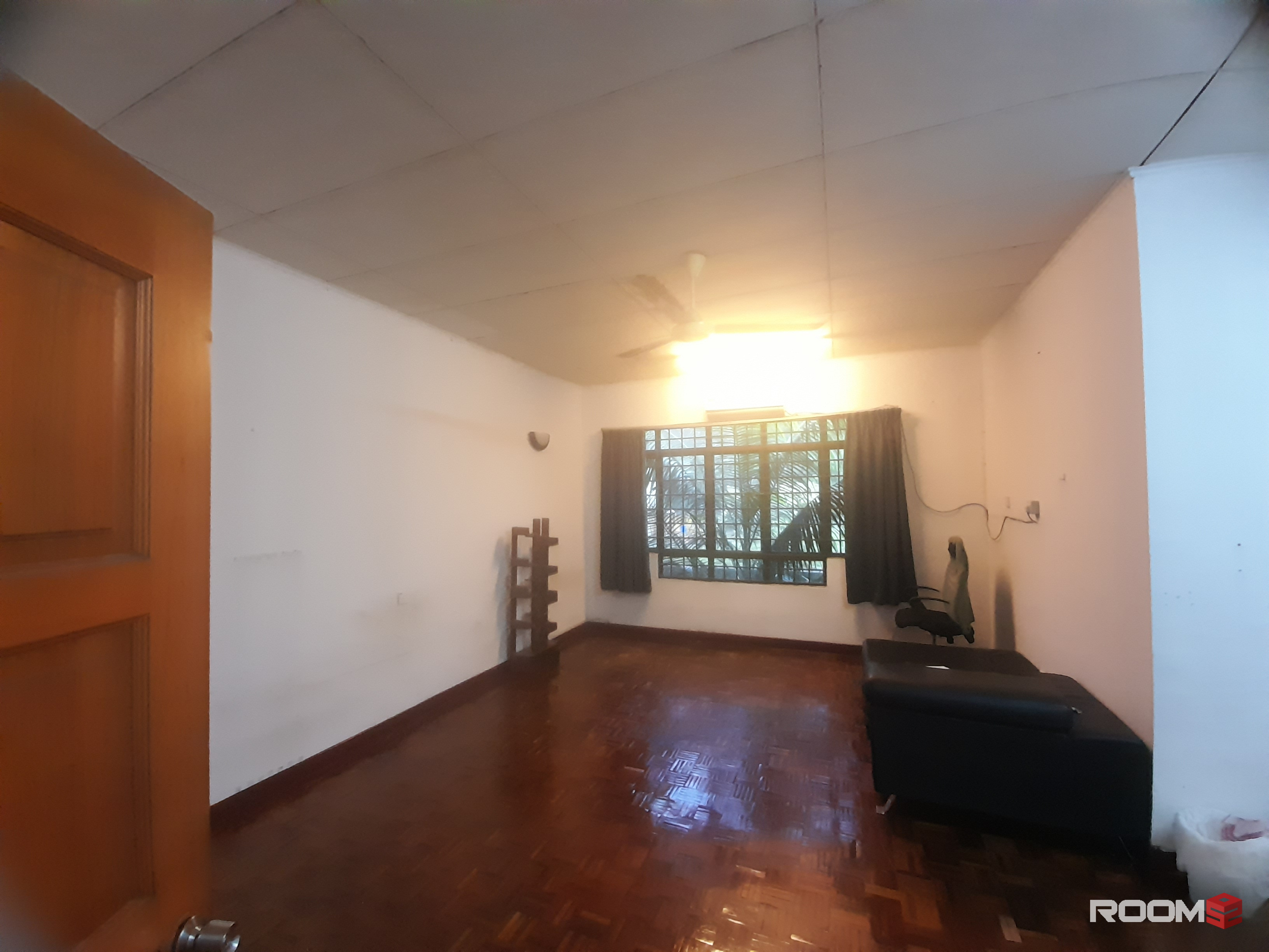June 2026 LARGE master bedroom facing huge park in BU 11