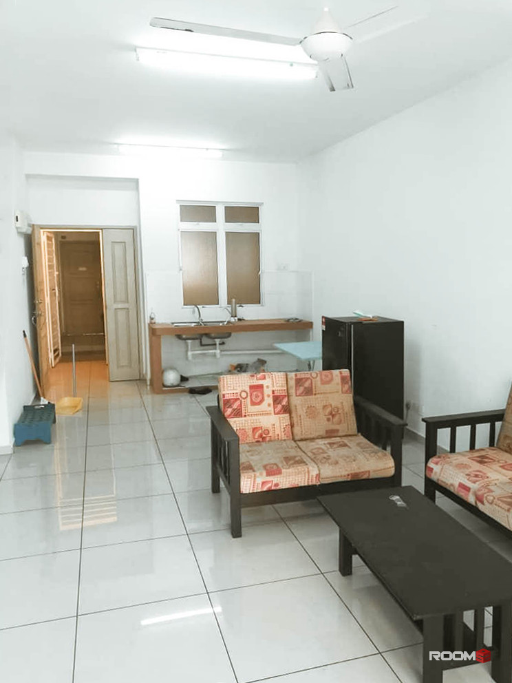 Walking distance to MMU University (Ixora Apartment) - Female Friendly Units