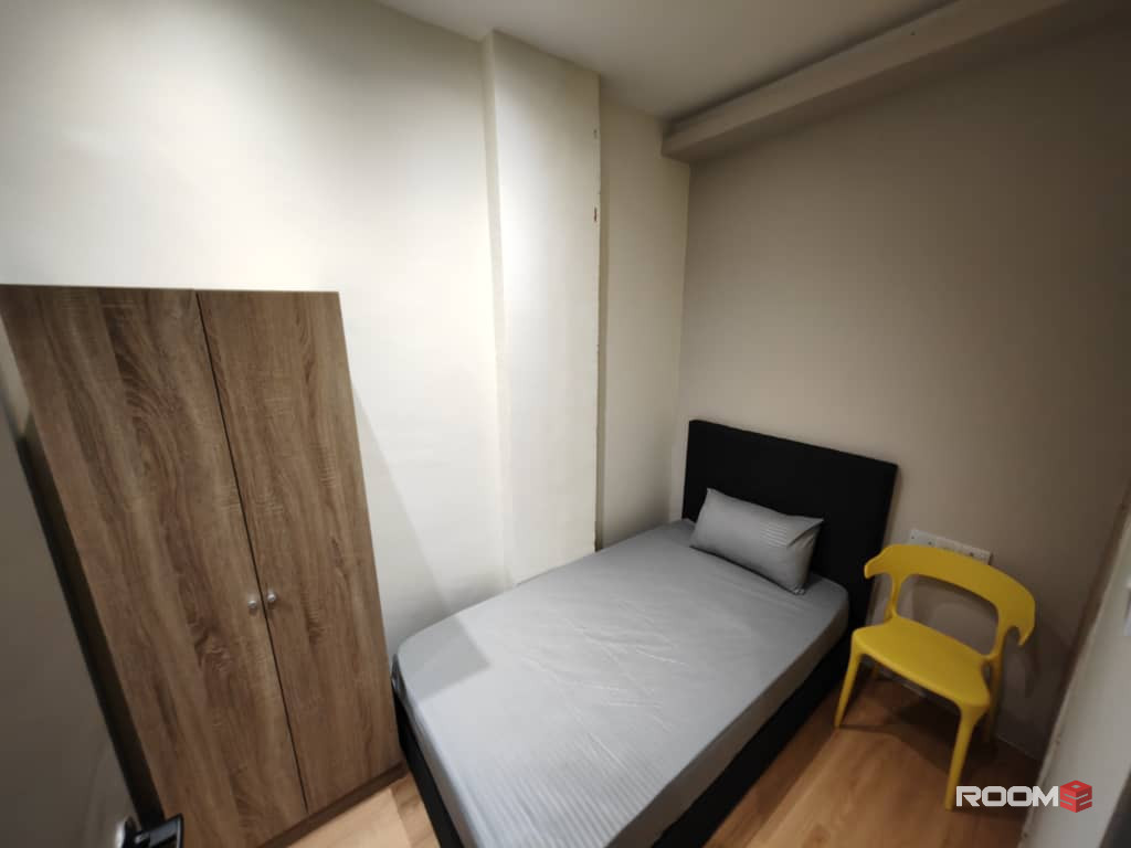 15 min to bangsar🔥❗ 0 deposit room in pasar Seni MRT🚎. 1 station to kl Sentral🏬