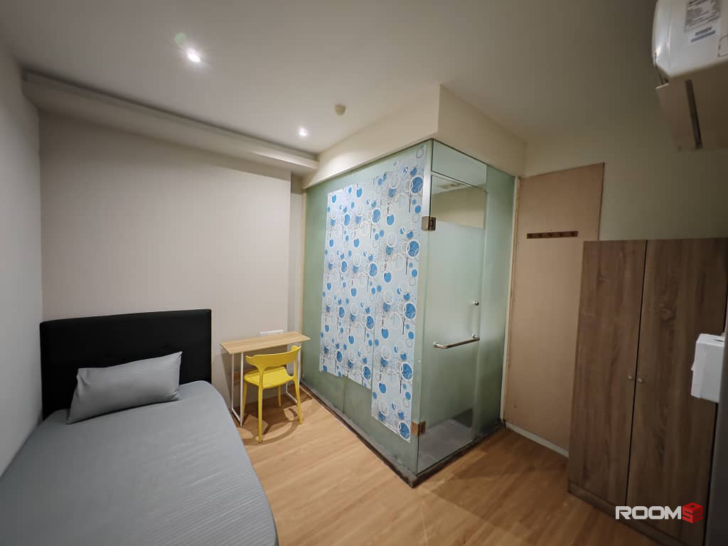 10 Min Walk to Menara 118‼️. 0 Deposit Room Attached Bathroom🔥