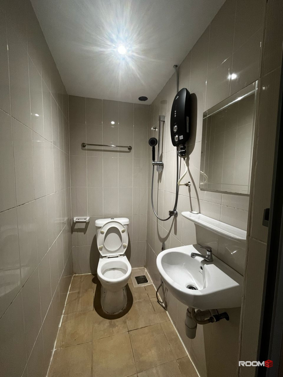 FAST SELLING ROOM IN KEPONG😍✨, JUST 4 MIN TO MRT 🚶🚎 DECEMBER PROMOTION❗💥