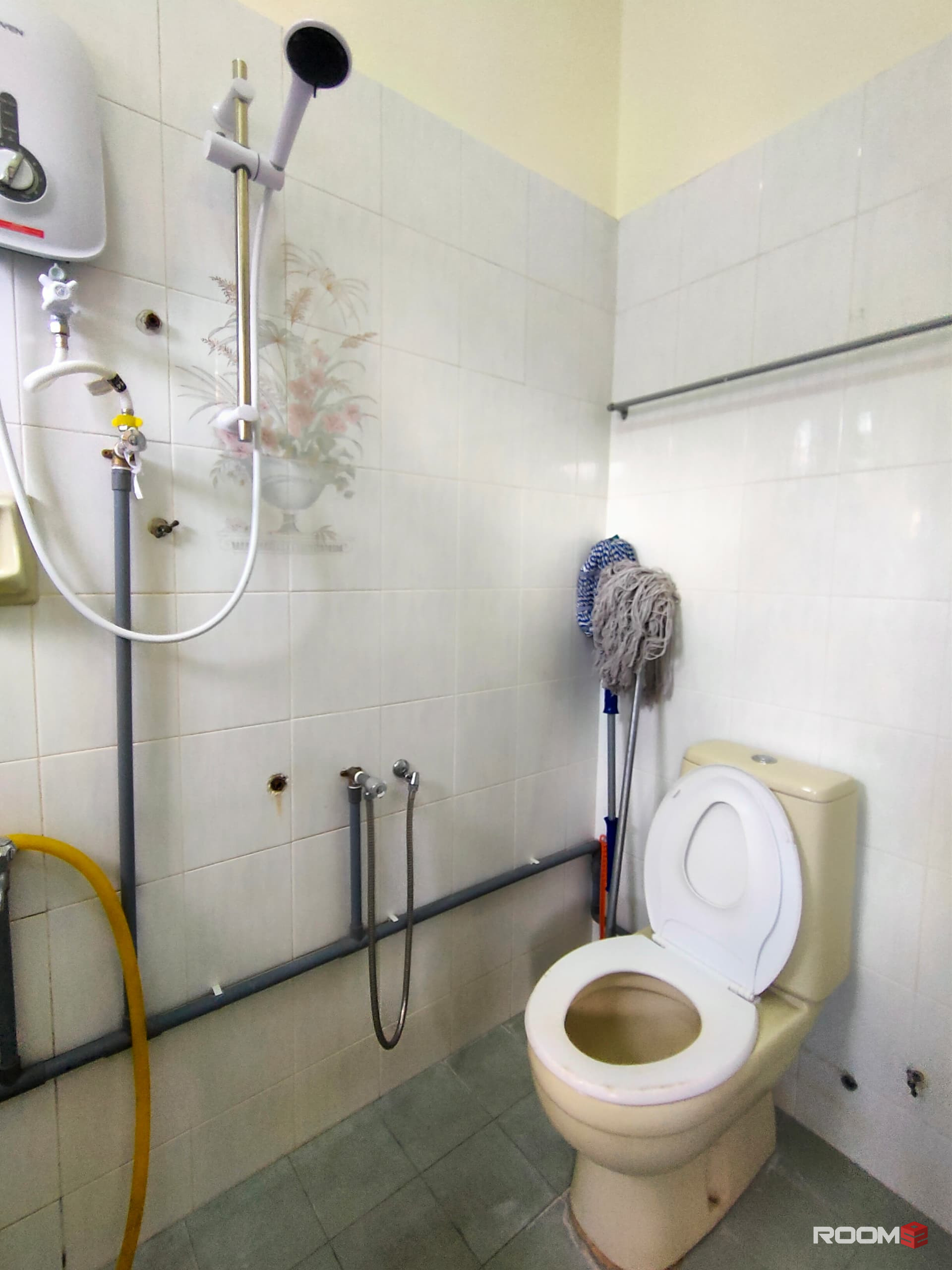 Single Room For Rent IN Taman Connaught