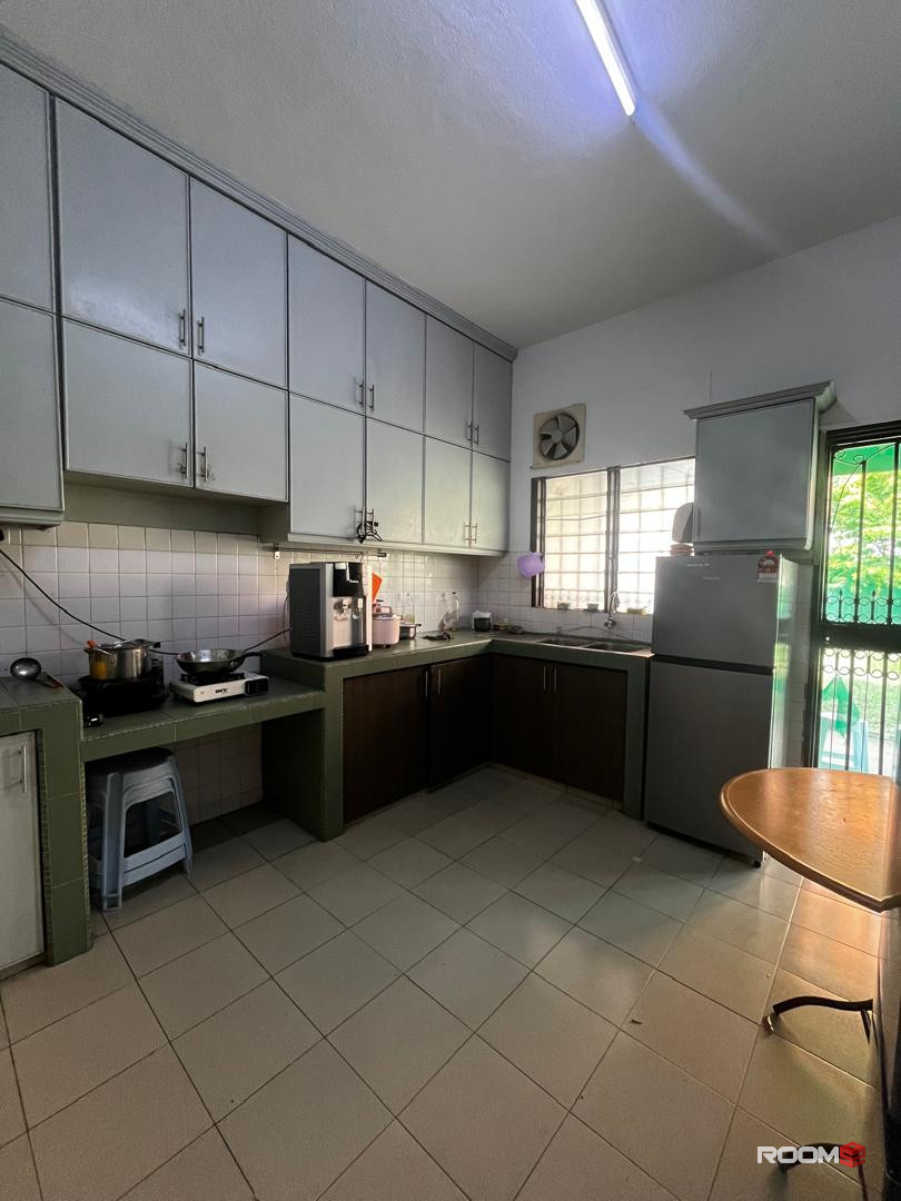 Single Room Nearby Cheras Eco Mall , Nearby Taman Mutiara Barat MRT
