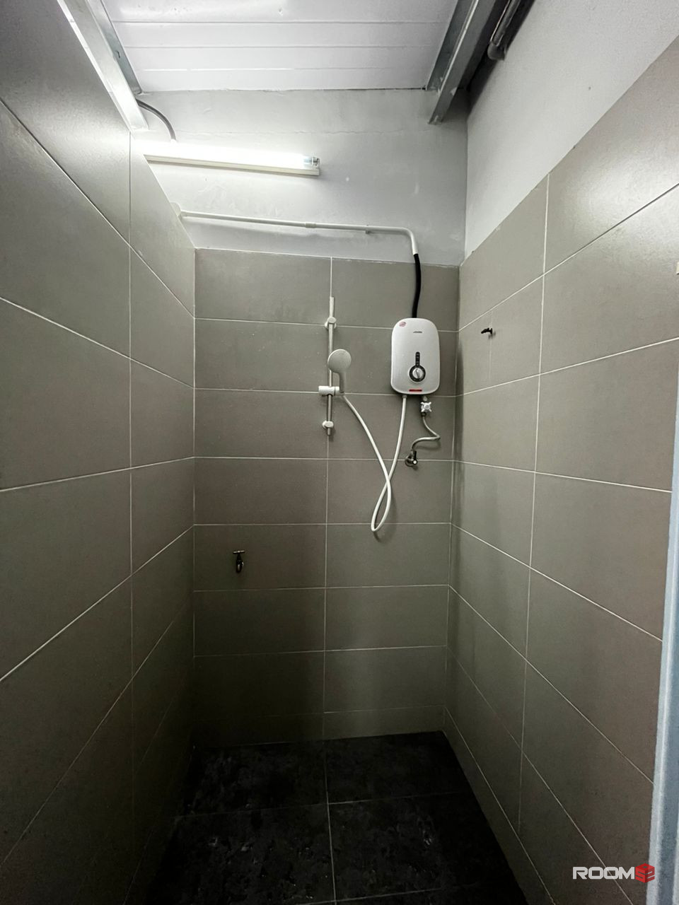 male unit 📍| 0 deposit 💯 | 3 mins drive to MRT TAMAN CONNAUGHT 🚆