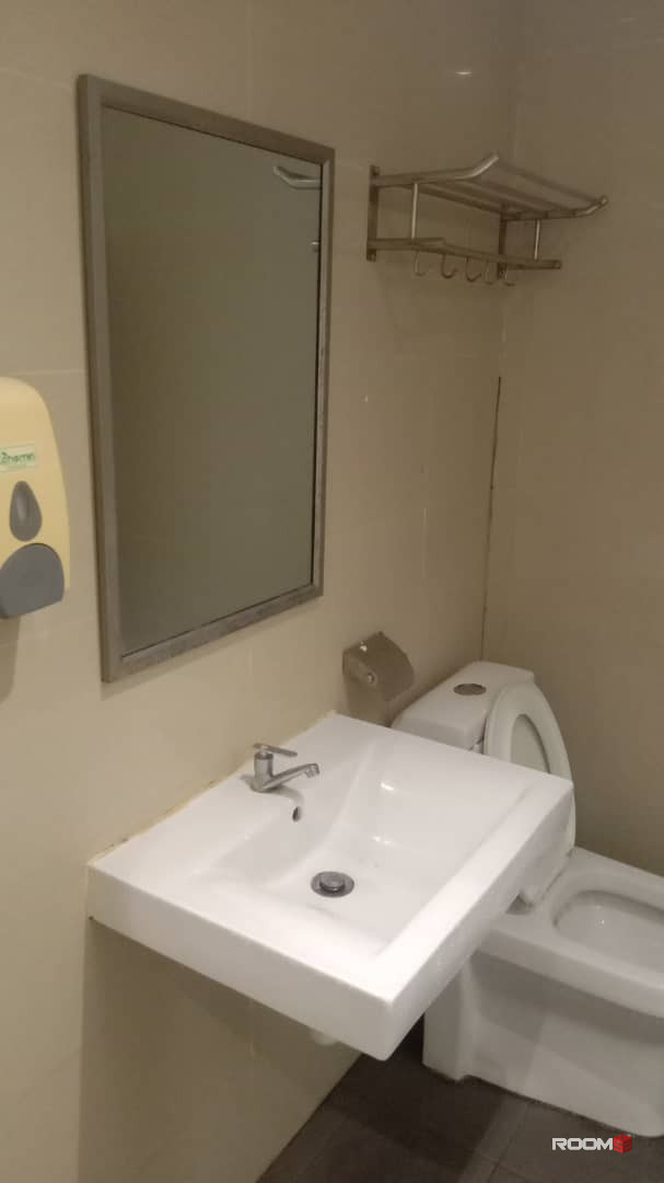 Super Convinience room in Pasar Seni🚎. 0 deposit can immidiately move in 🔥