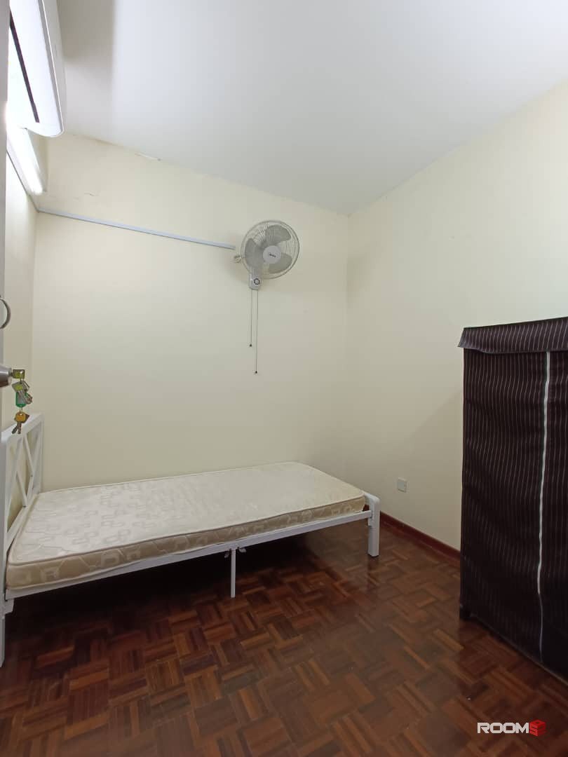 Single Room For Rent In Setia Alam