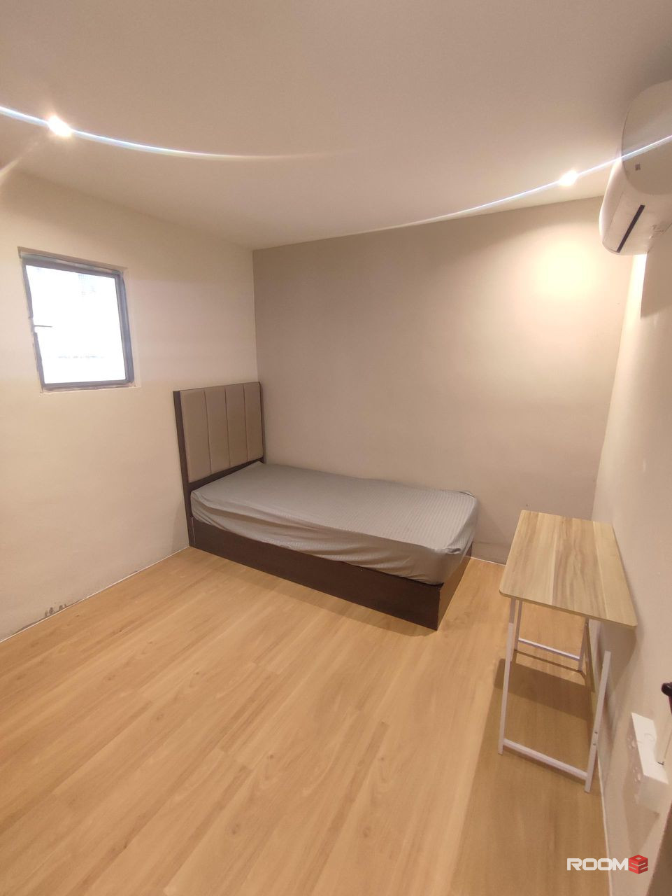 5 min walk to LRT /MRT Pasar Seni🔥 , Come With Private Toilet✅. 0 Deposit‼️