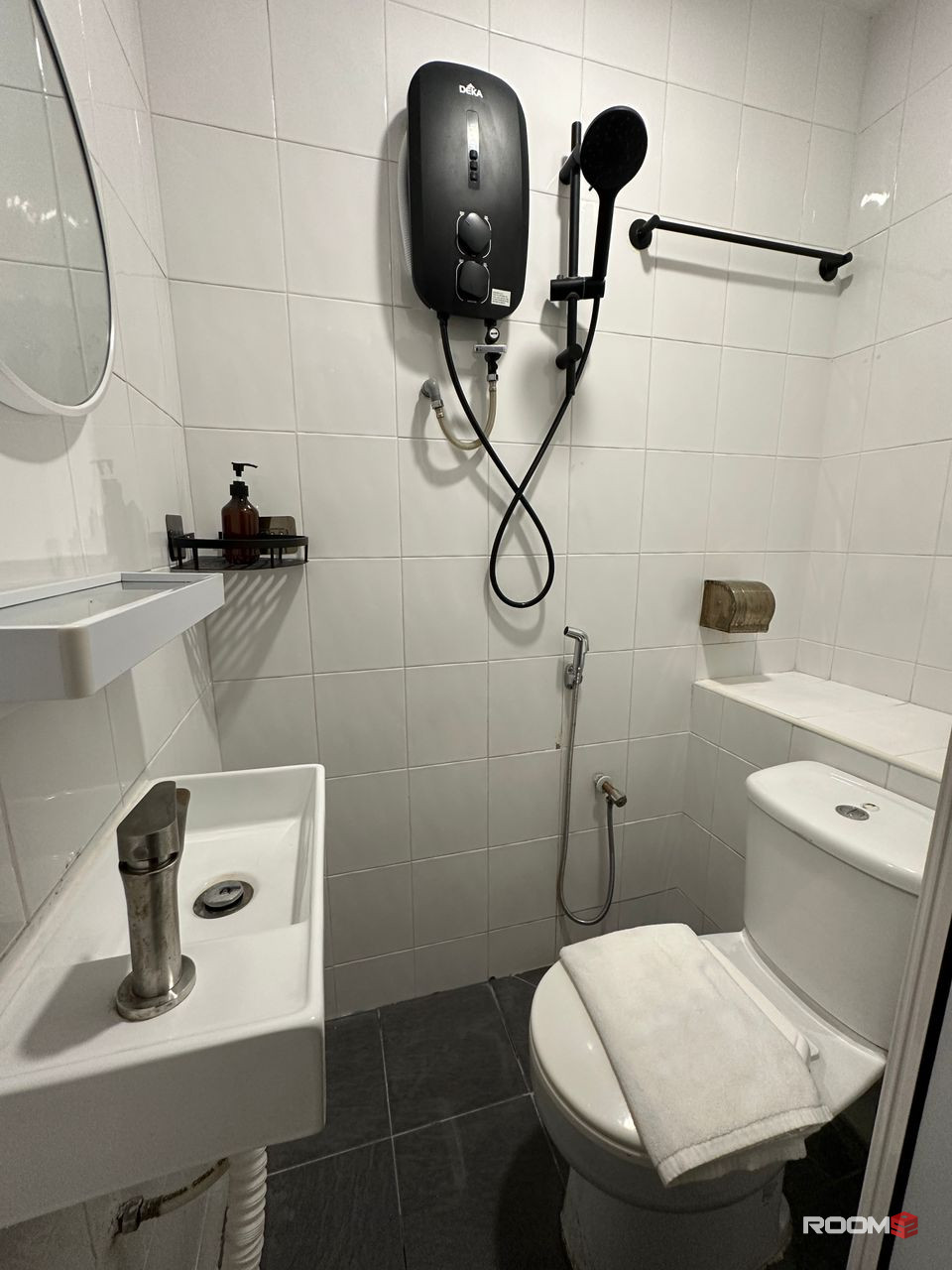 FAST SELLING ROOM 5 MIN TO TRX AND MRT BUKIT BINTANG🏢🚎🚶 ROOM ATTACHED BATHROOM ⭐