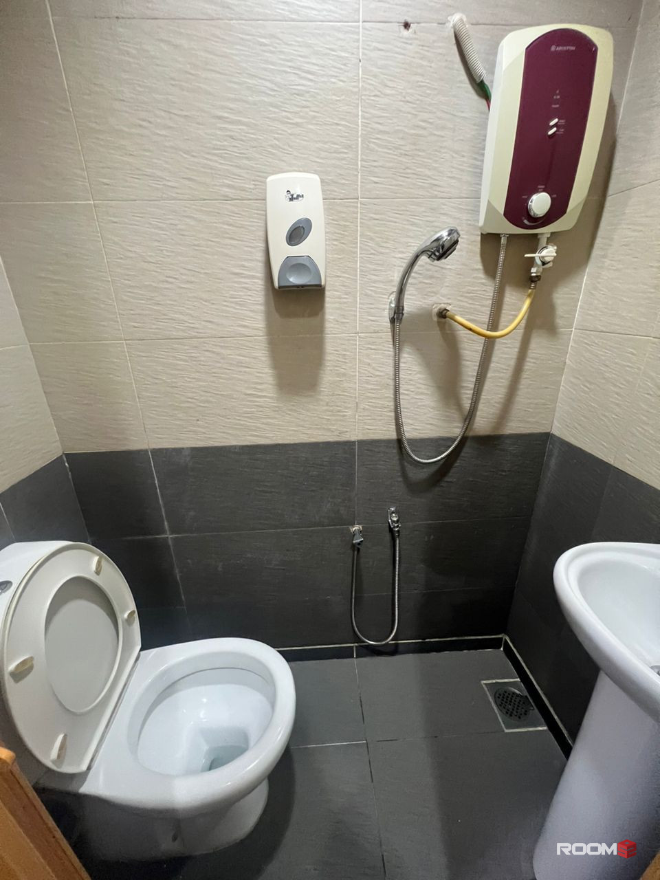 0 DEPOSIT ROOM IN KELANA JAYA COME WITH 0 DEPOSIT. ❗ NEAR TO UNIVERSITY 🧑‍🎓💯
