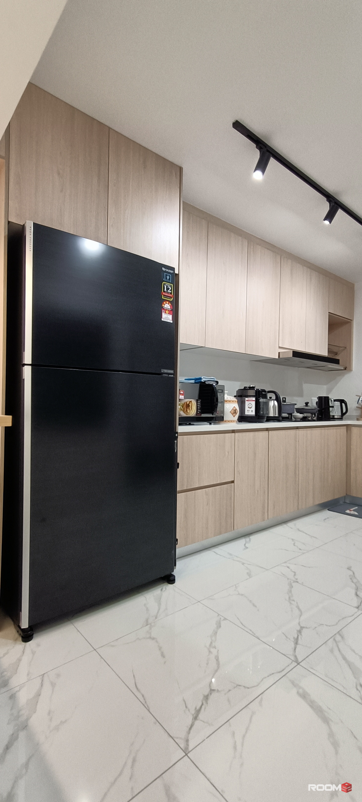 [Middle Room] Near Sunway/Icon City/Paradigm Mall/Kelana Jaya/SS2/SS3