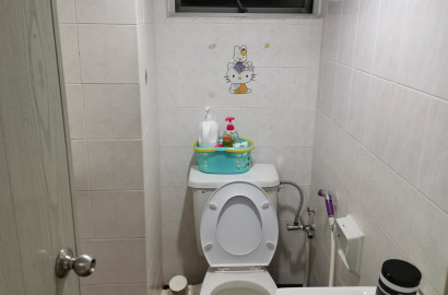 Middle Room at Bandar Puchong Jaya, Puchong