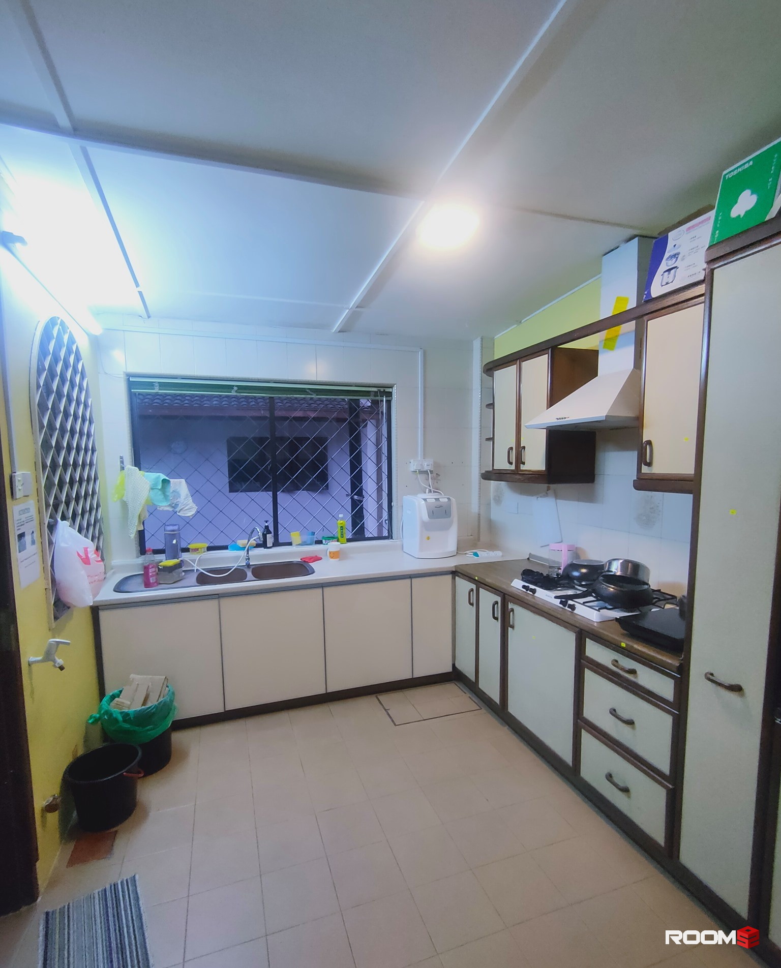 Free Deposit ❗ Walking Distance to Uptown Damansara 📍 Middle Room Rent in Damansara Utama, PJ