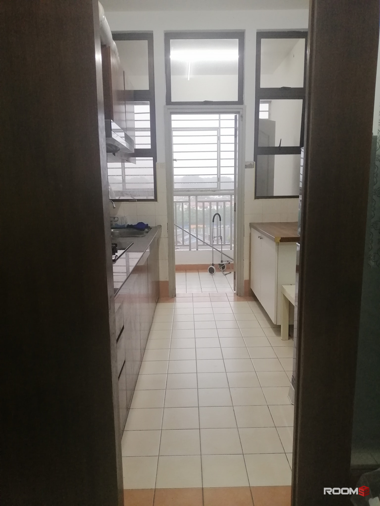 SINGLE BEDROOM AT PELANGI UTAMA CONSO