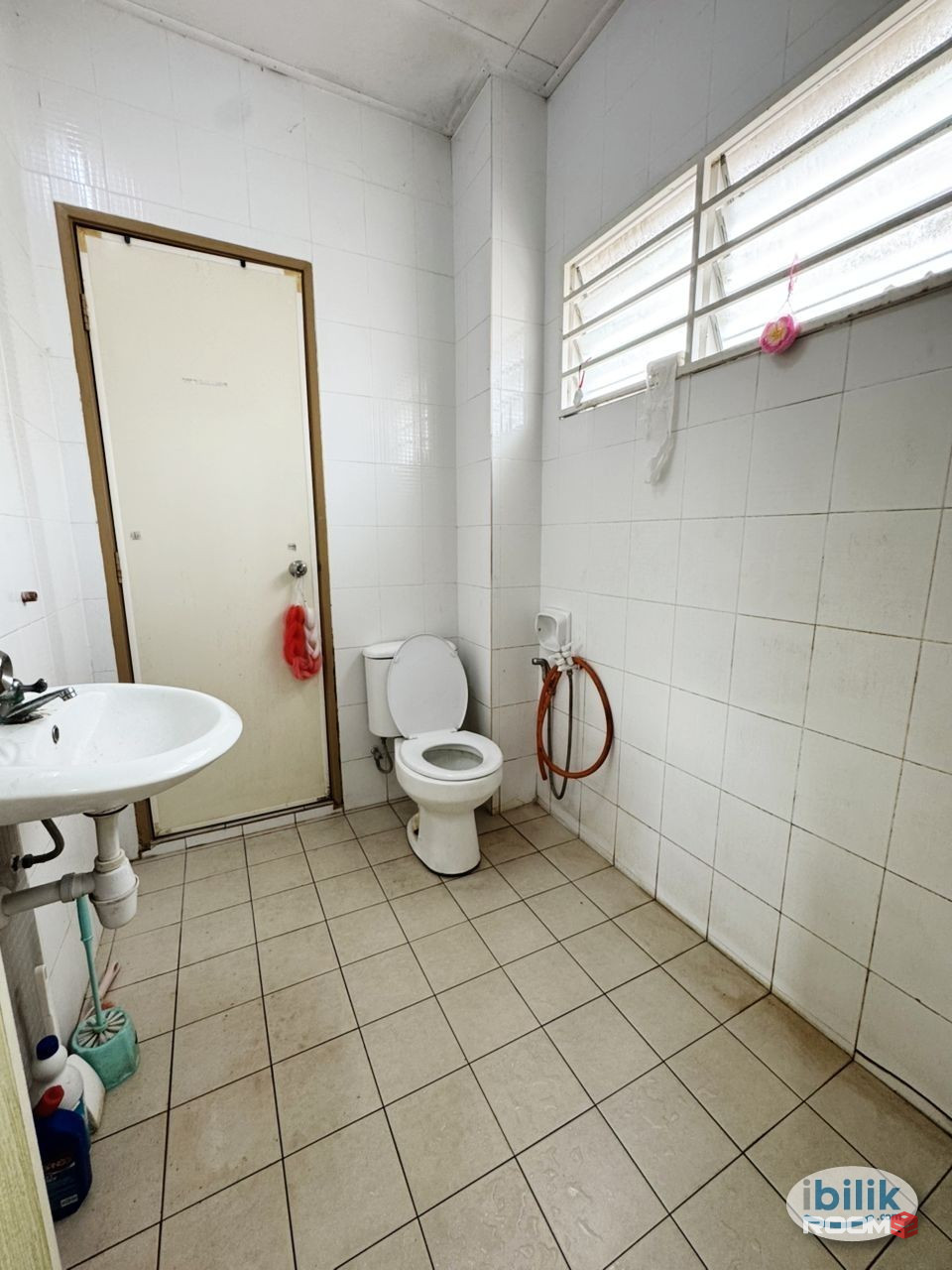 🔥Low Rental‼️🌟Near Balai Bomba,SS2 Market😍💕🛜Free Utilities🌈 Atria Shopping 3 Min Walking🚶‍➡️