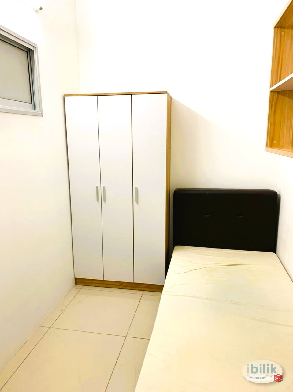 FEMALE ROOM AVAILABLE AT GLOMAC CENTRO