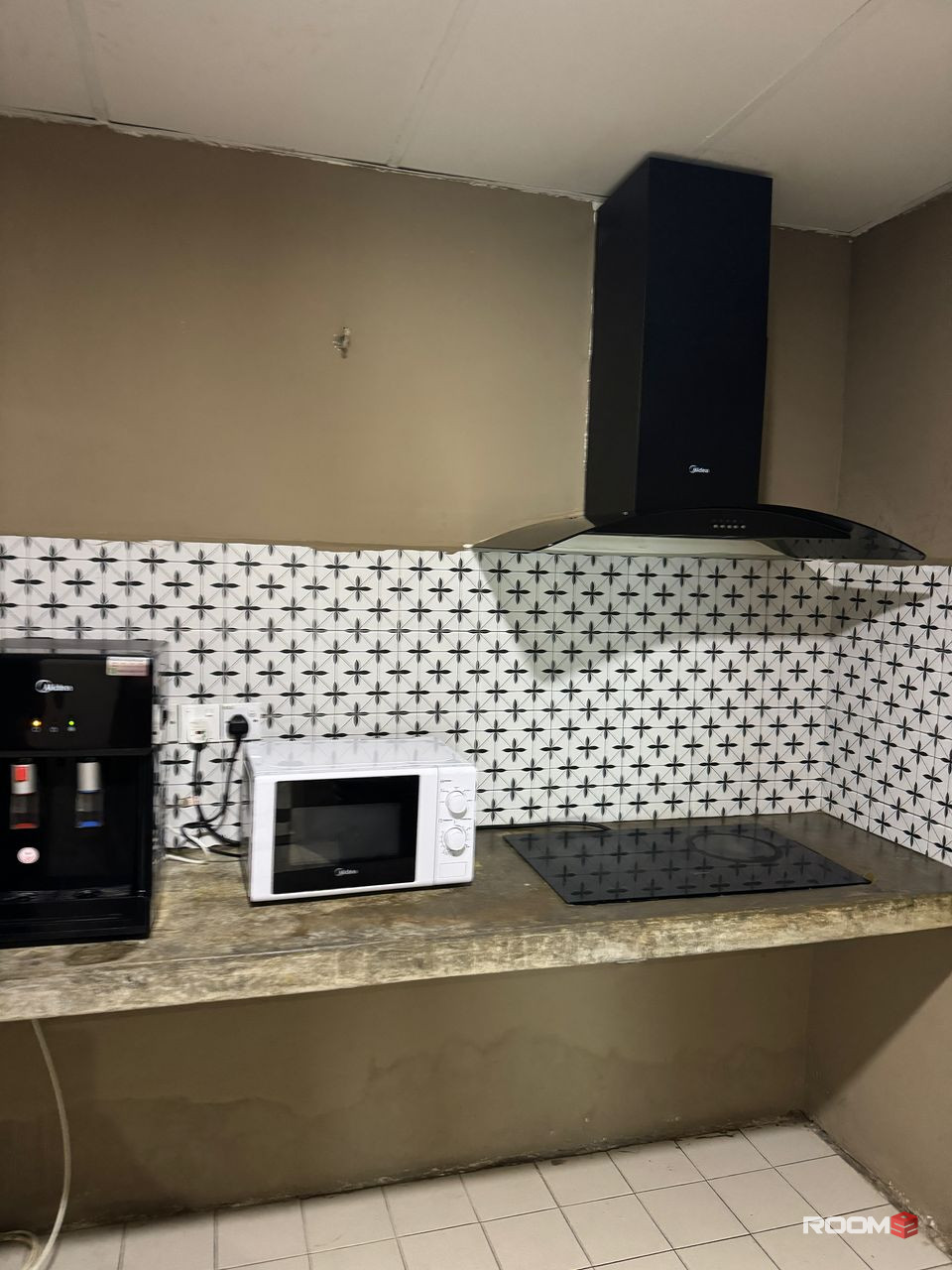 🔥HOT LIMITED Unit🔥Prime Location Master Room with Private Bathroom Opposite of Berjaya Times Square & Lalaport 🛏️