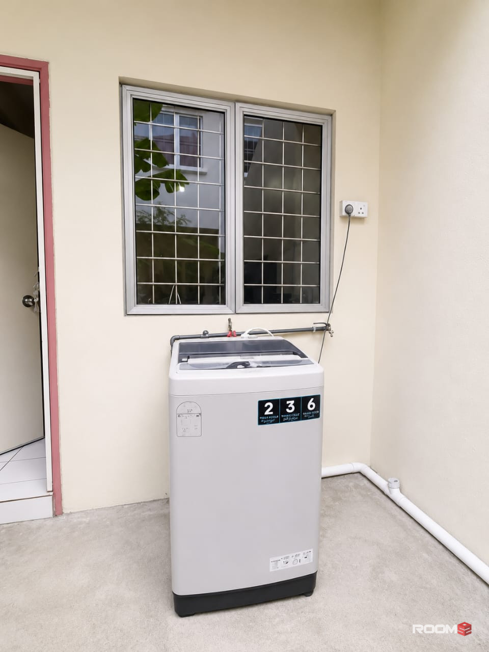 🏠 Medium Room For Rent @ Bukit Rimau // 🚘 5 Mins To AEON BIG Bukit Rimau 🛒