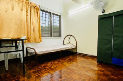 Simple & Cozy Room in SS2