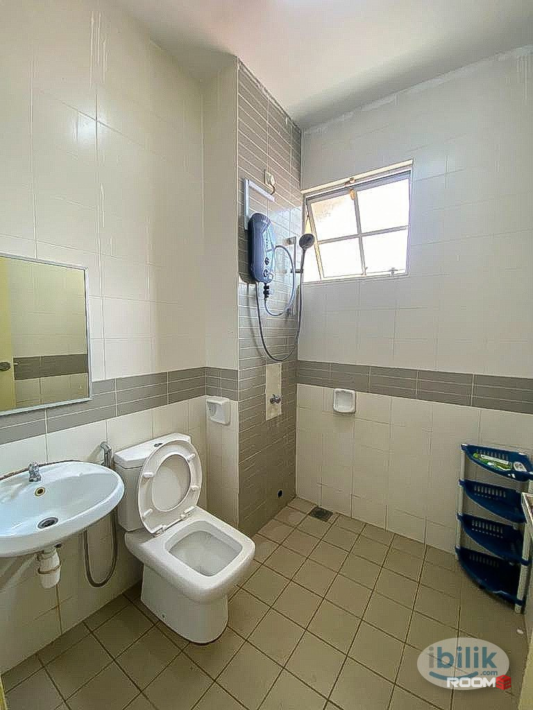 Single Room at Bandar Puchong Jaya, Puchong