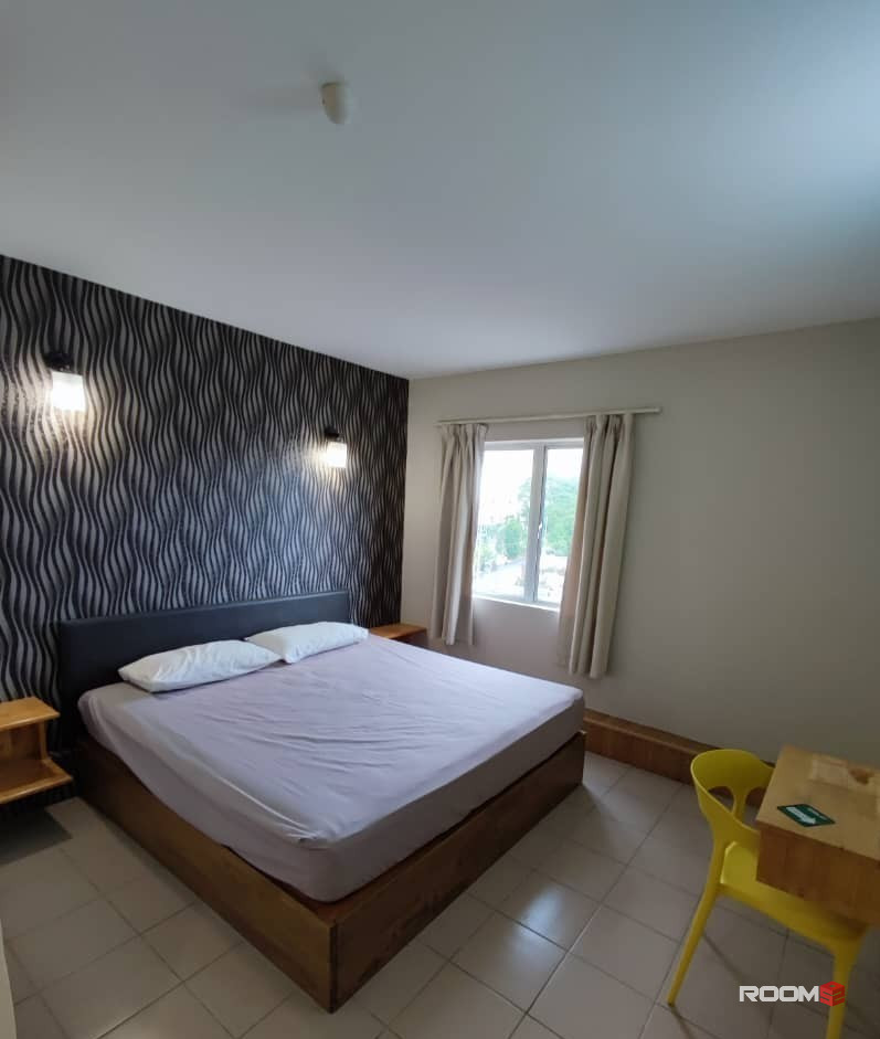 Working at KPJ Kajang❓Only 5mins 🚗 drive from our Unit Master Room attach Toilet