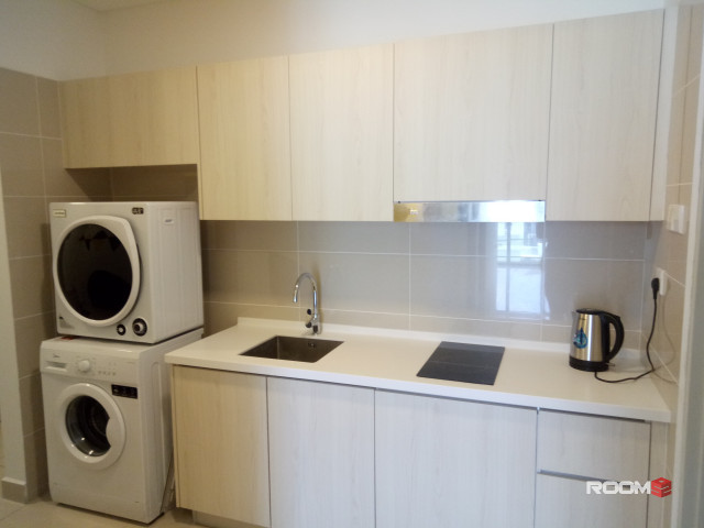 Bangsar South/Old Klang Road Middle Room at VIVO Residential Suites