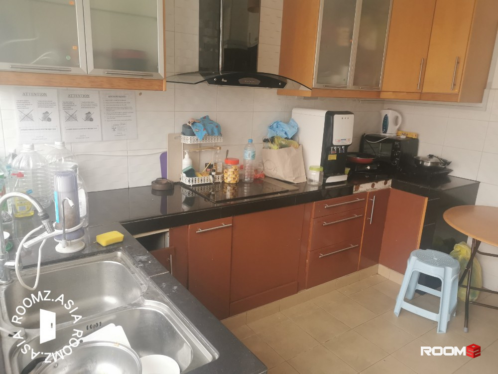 💓Middle Room Free 1 Month RENTAL ⭐Near to One Utama , MRT Bandar Utama, 1 Power House , First Avenue , Centre Point , I