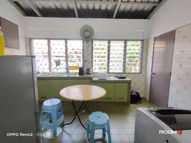 🏢☕ New room available now near to Chow Yang, SS2! 🍜🌟