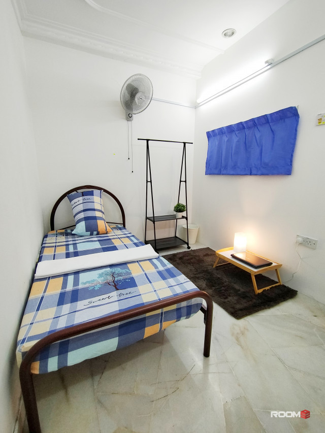 SS4, KELANA JAYA ROOM FOR RENT WITH HIGH SPEED WIFI BUDGET FOR STUDENTS AND OFFICER