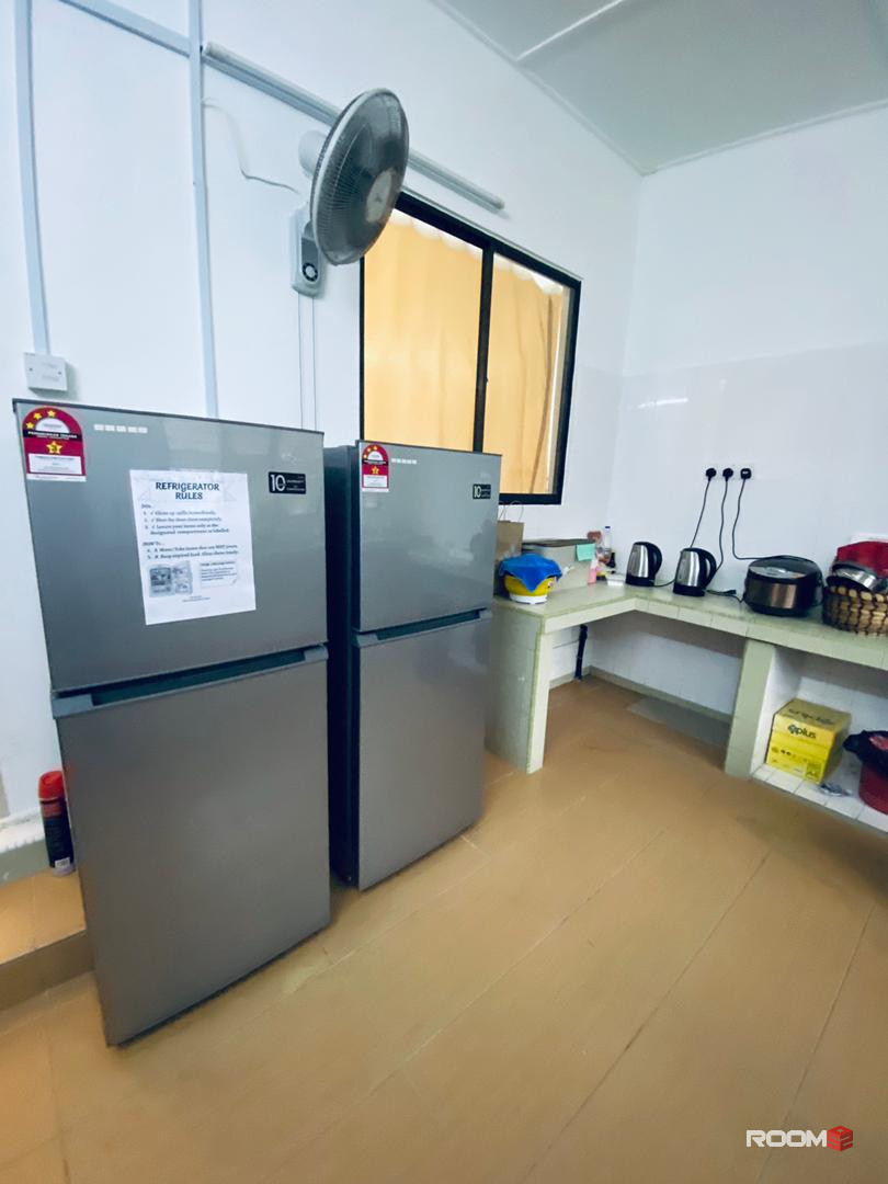 📣📣📣300 BOOKING FEE ONLY 🎆🎆🎆WHY WAIT❗❗❓❓ SUPER BIG ROOM AT SS2 PETALING JAYA