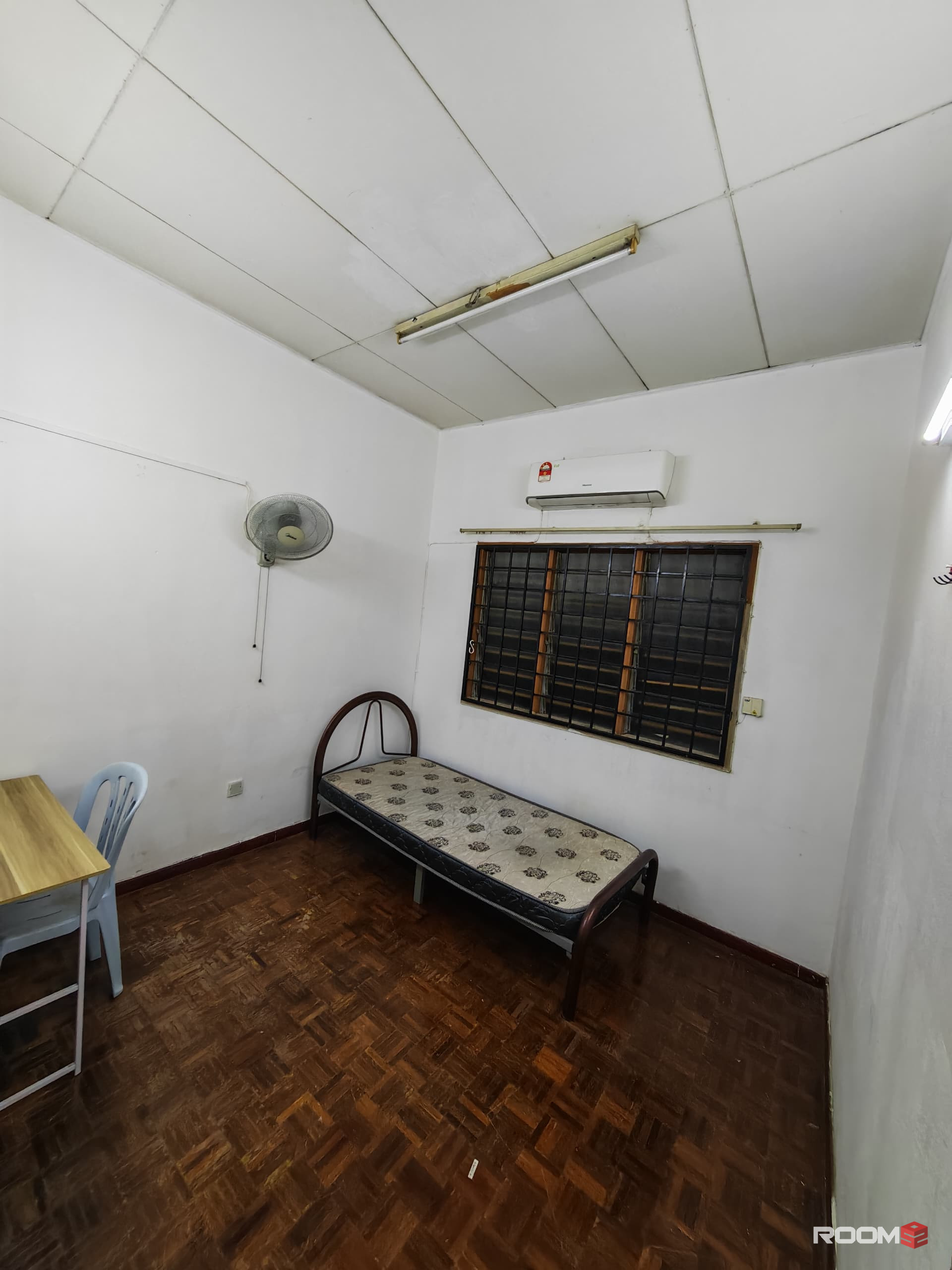 CO-LIVING ROOM FOR RENT IN SRI PETALING✨ 7 MIN TO LRT BUKIT JALIL🚉 COME WITH 0 DEPOSIT✅