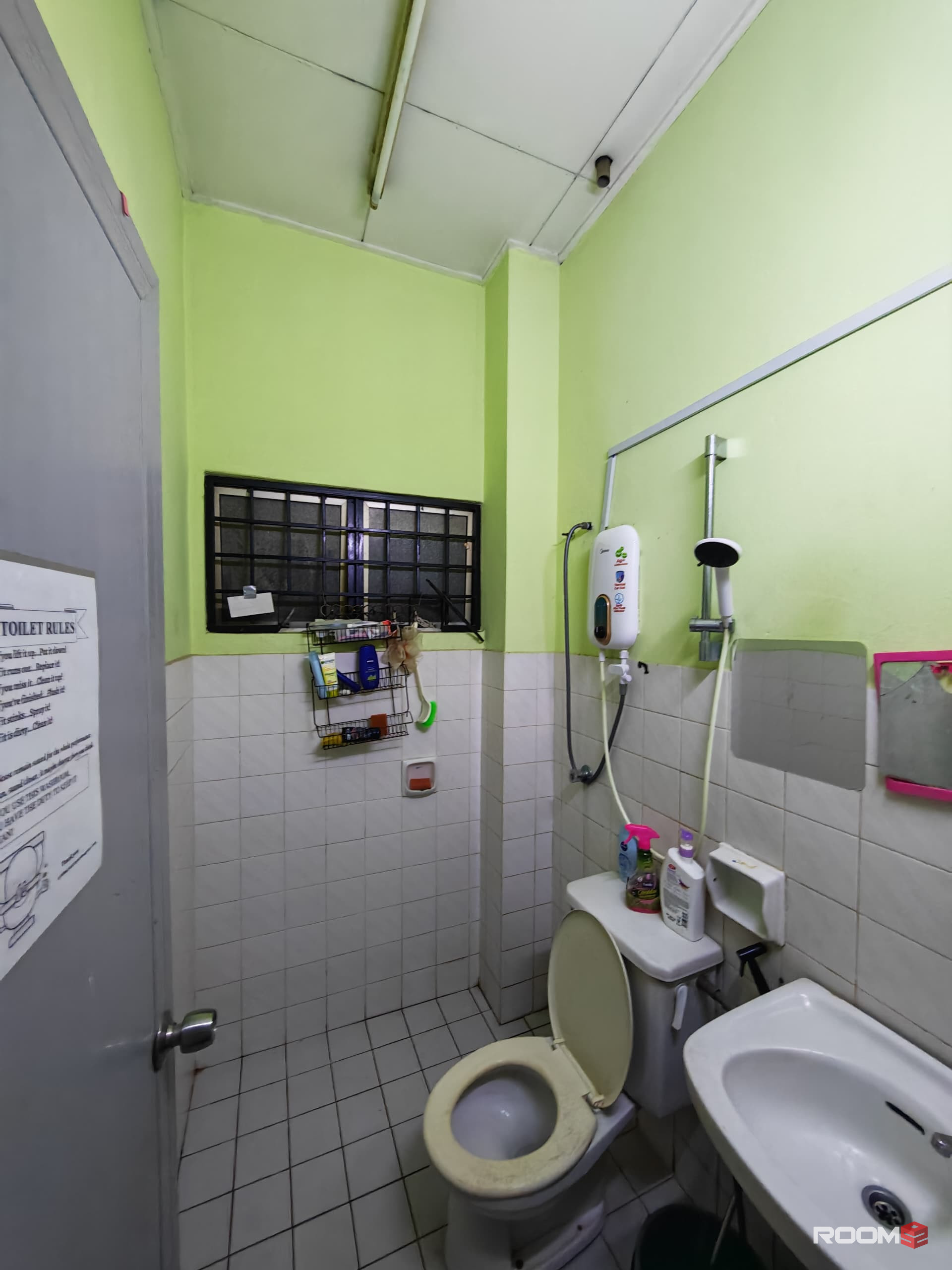 CO-LIVING ROOM FOR RENT IN SRI PETALING✨ 7 MIN TO LRT BUKIT JALIL🚉 COME WITH 0 DEPOSIT✅