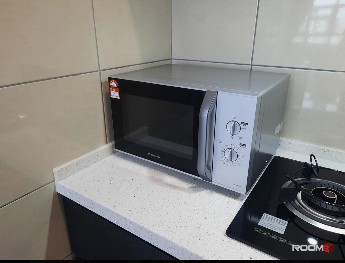 Move in Immediately💨 Comfy middle room for rent near by setia city mall, setia taipan , top glove & SCCC