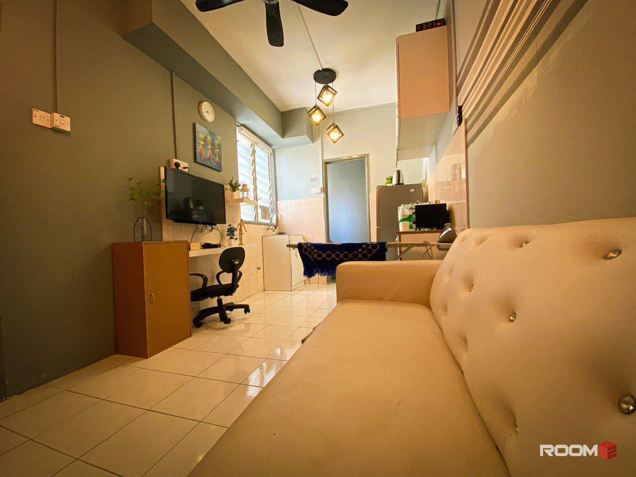 Middle Room, Blok B, Vista Pinggiran, Sri Kembangan
