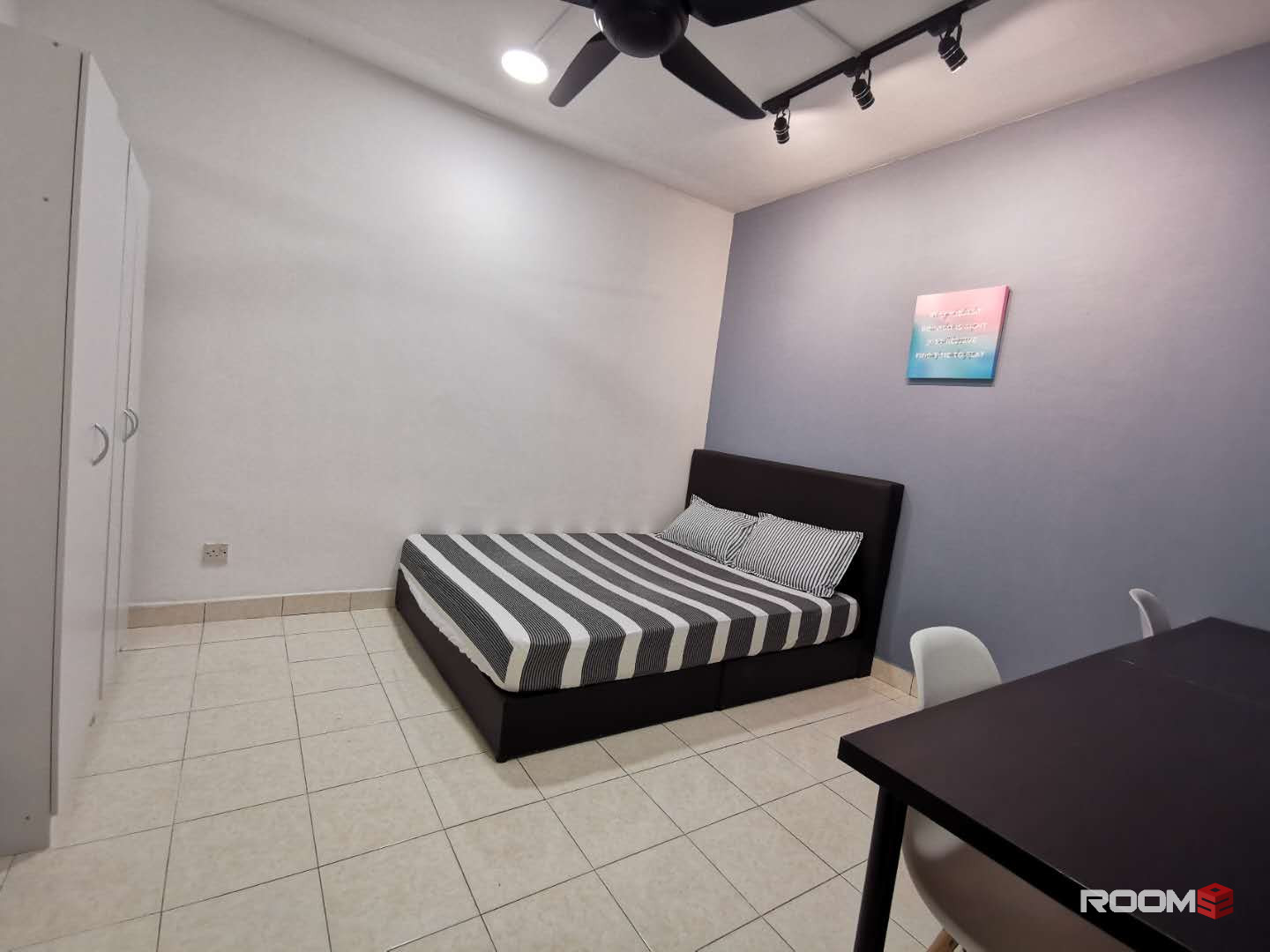 Exclusive Fully Furnished Medium Large Room @ Palm Spring, Kota Damansara