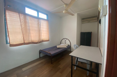 Middle Room @ USJ 1 near Taman Perindustrian USJ 1