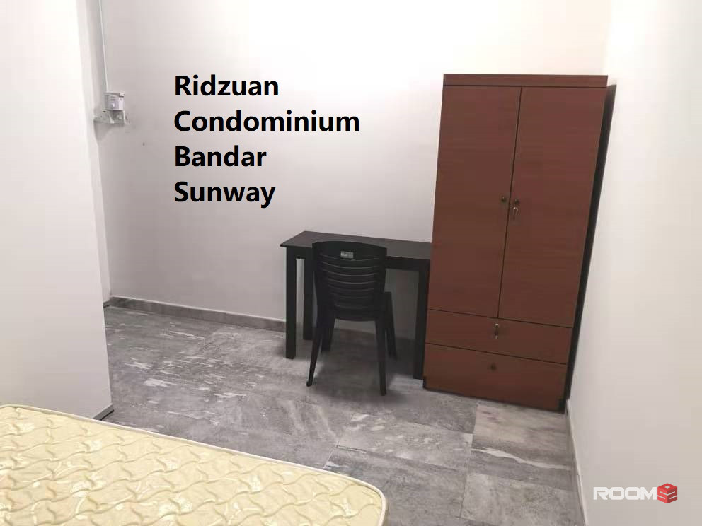 Ridzuan condominium bandar sunway subang jaya petaling jaya room for rent (Mix gender house)