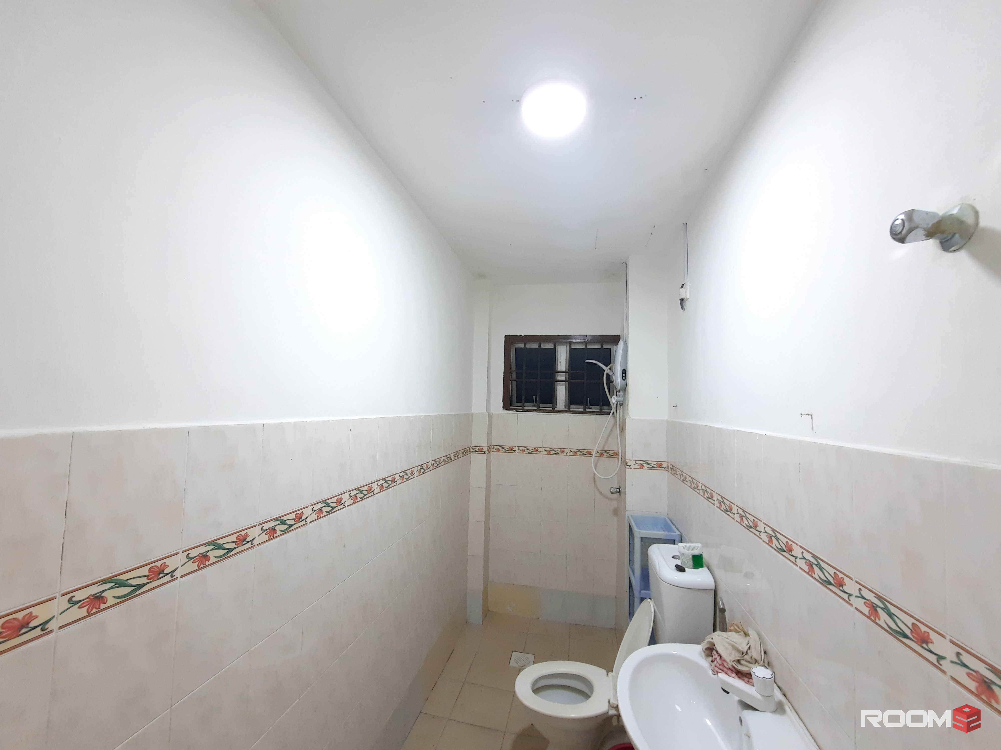 UTM, AEON, Taman Universiti Single Room For Rent, Fully Furnished, RM 450!!!