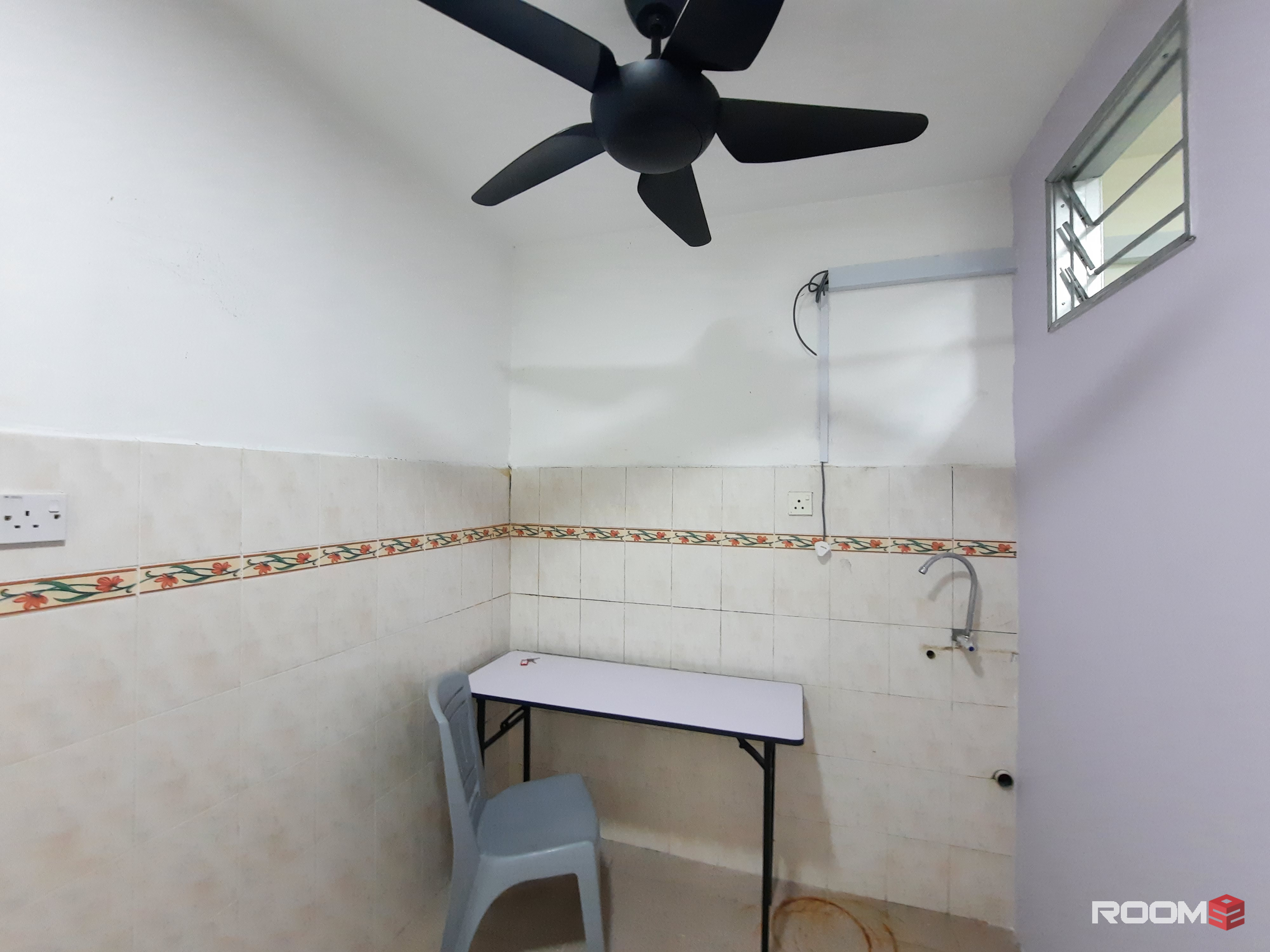 UTM, AEON, Taman Universiti Single Room For Rent, Fully Furnished, RM 450!!!